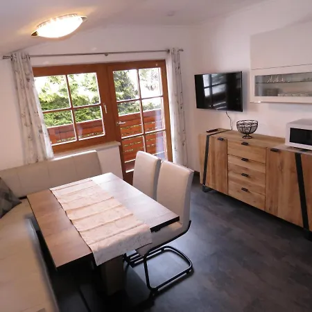 Pichler Apartament *